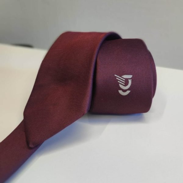 GrifoStyle, cravatta 100% seta, bordeaux con logo Grifo in filo tinto.